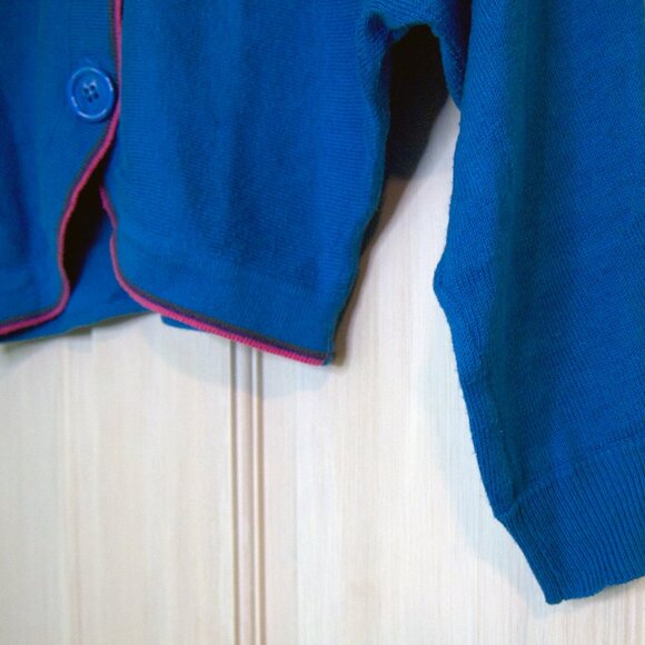 Blue Cropped Cardigan with Dolman Sleeves and Contrast Trim Size Small by Tulle - Picture 4 of 9